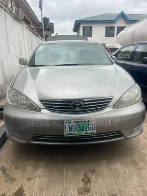 Toyota Camry 2006 Silver