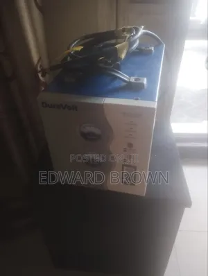 Clean Used 5000watts Dura Volt Stabilizer