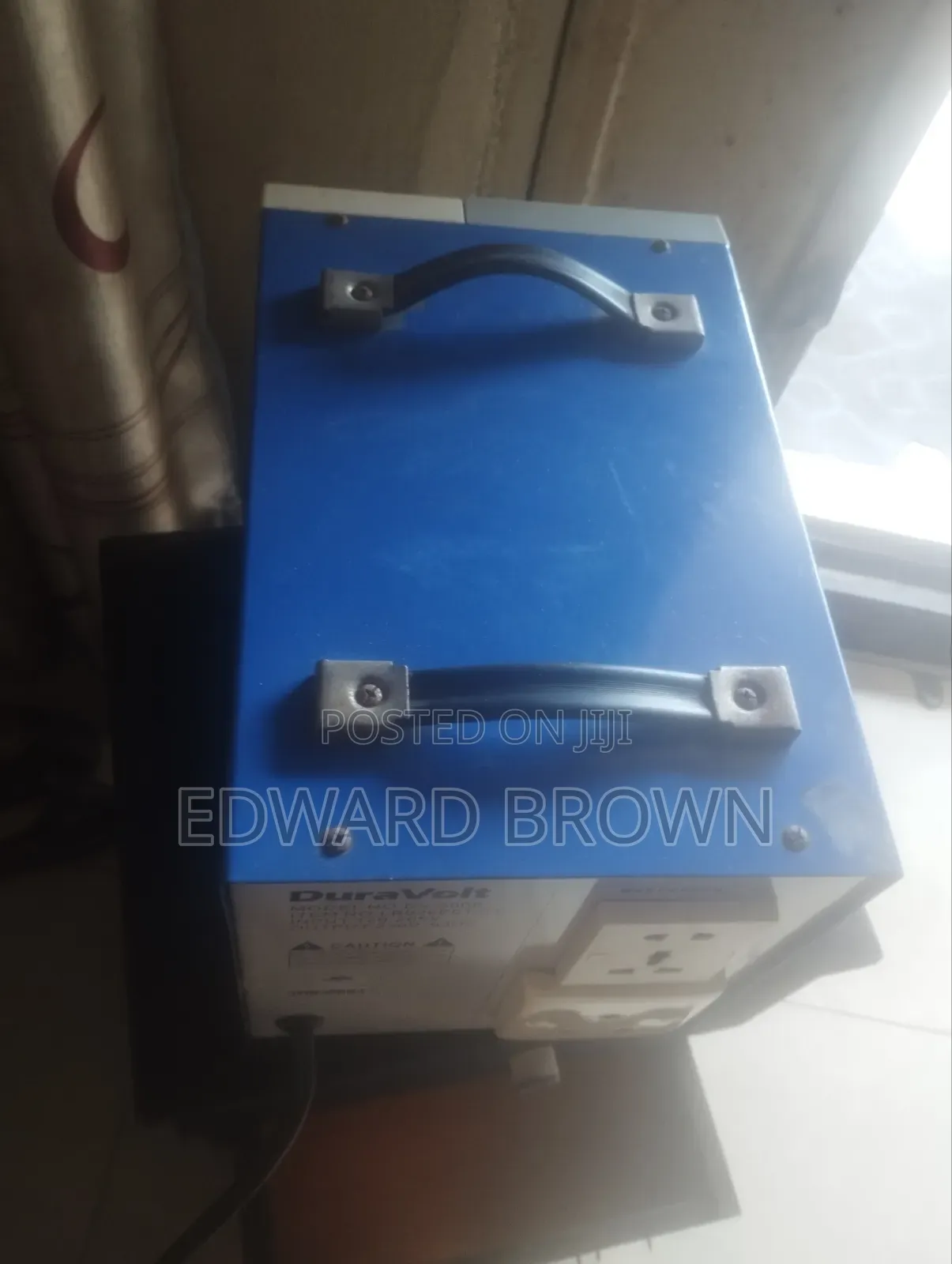 Clean Used 5000watts Dura Volt Stabilizer