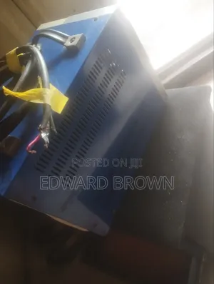 Clean Used 5000watts Dura Volt Stabilizer