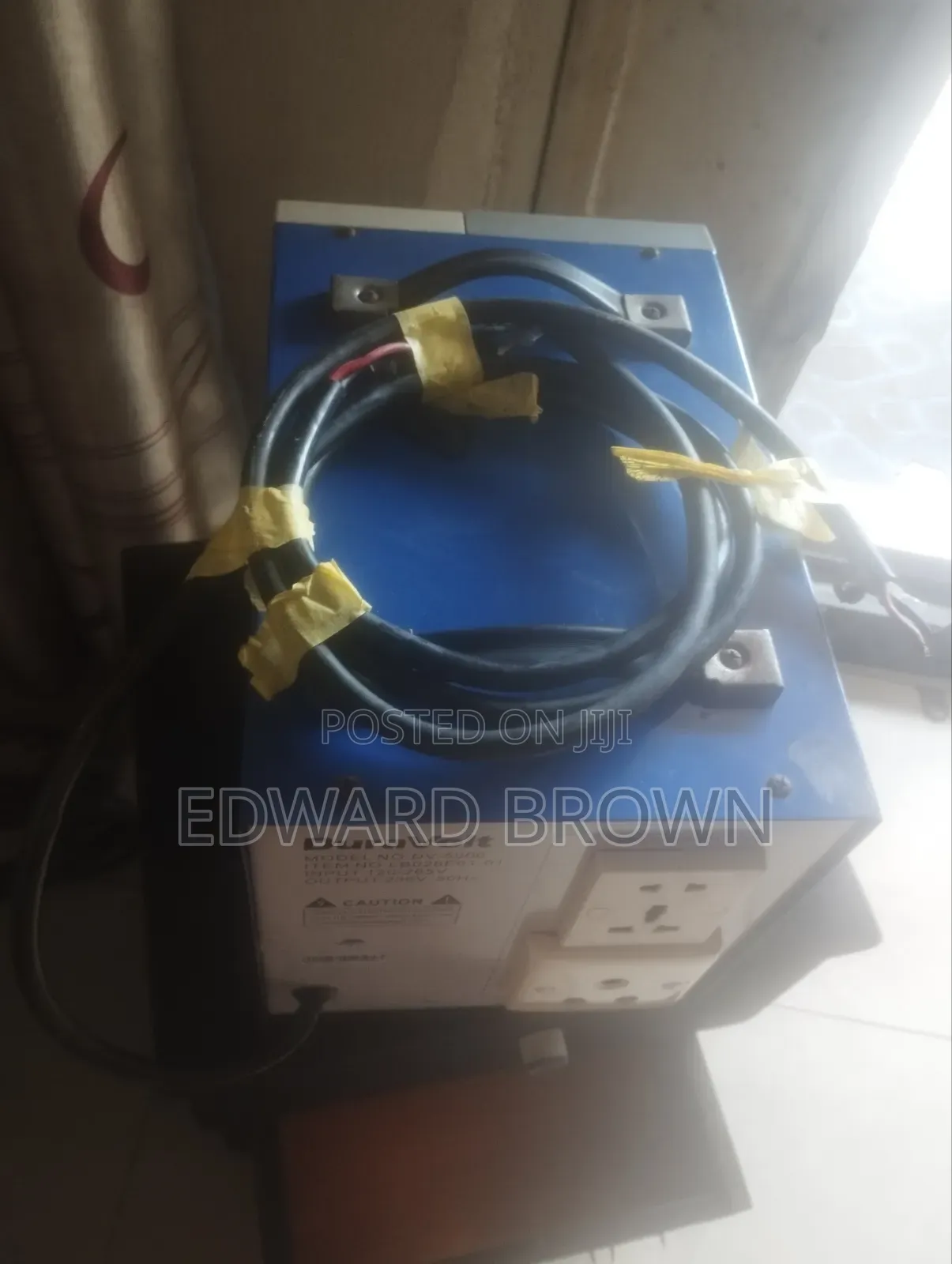 Clean Used 5000watts Dura Volt Stabilizer