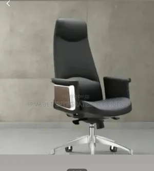 Exquisite Swivel Chair/ Office Chair.