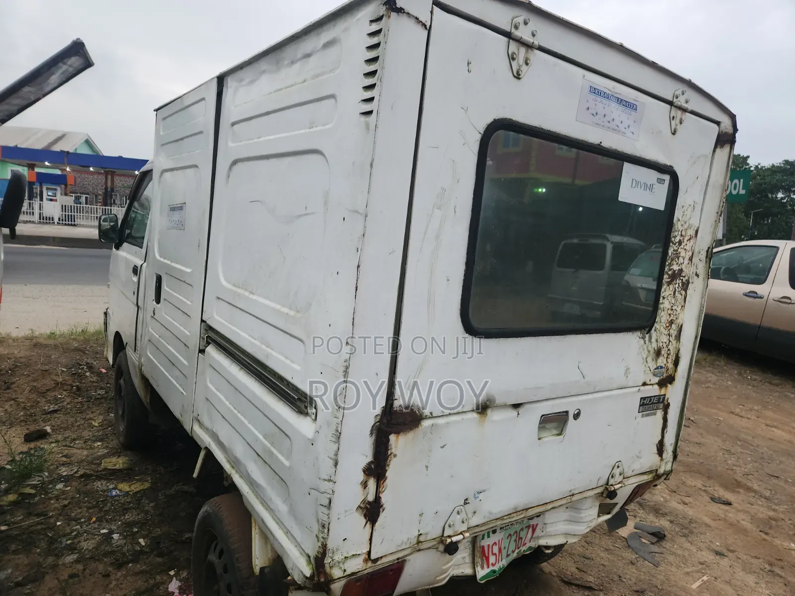Daihatsu Hijet 2011 White