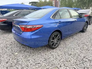 Toyota Camry SE w/Special Edition Pkg (2.5L 4cyl 6A) 2016 Blue