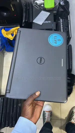 Laptop Dell Latitude 3350 8GB Intel Core i3 SSD 128GB
