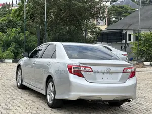 Toyota Camry 2014 Silver