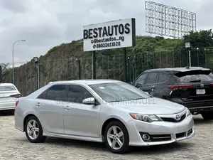 Toyota Camry 2014 Silver