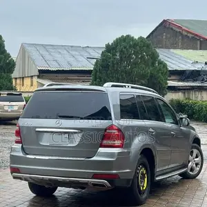Mercedes-Benz GL-Class 2010 Gray