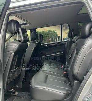 Mercedes-Benz GL-Class 2010 Gray