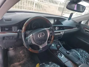 Lexus ES 2014 White