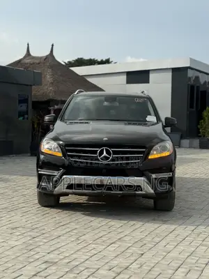Mercedes-Benz M Class ML350 4MATIC 4dr SUV AWD (3.5L 6cyl 7A) 2014