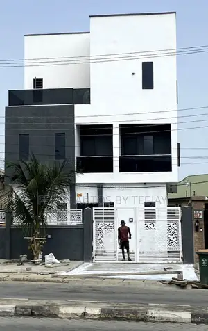 4bdrm Duplex in Omole Phase2 Estate for sale