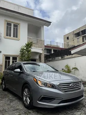 Hyundai Sonata Base Sedan FWD (2.4L 4cyl 6A) 2016 Silver