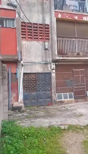 9bdrm Block of Flats in Abule Egba for sale