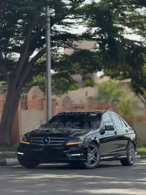 Mercedes-Benz C300 2013 Black