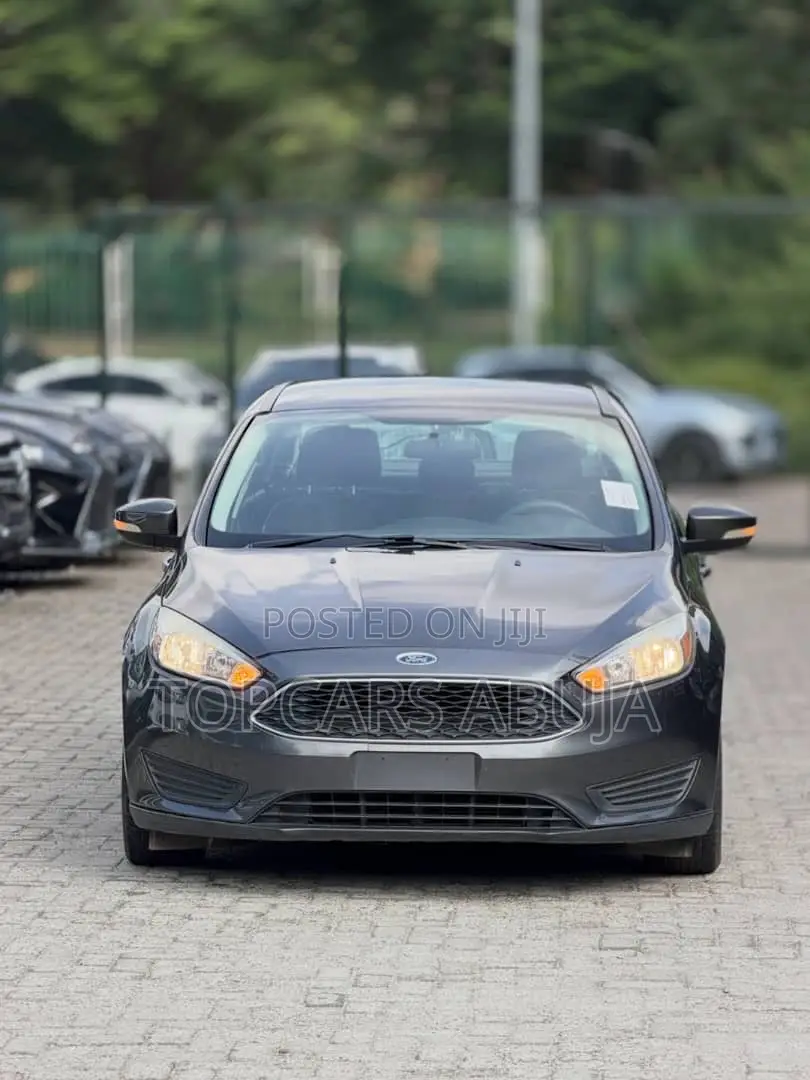 Ford Focus 2017 Gray