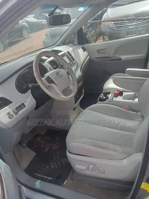 Toyota Sienna 2013 Gray
