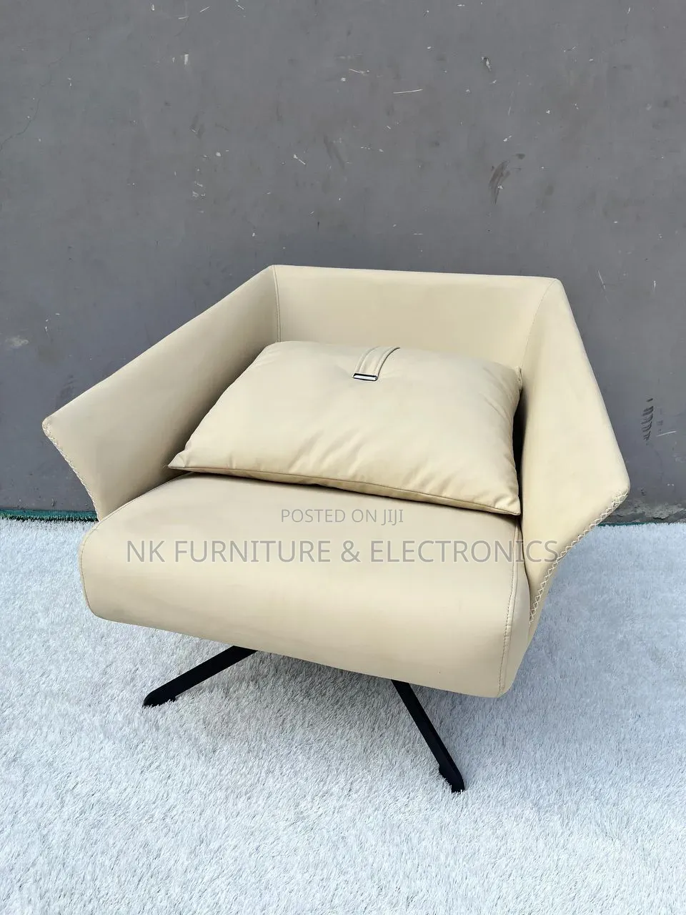 Quality and Classy Sofa Chair