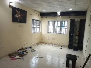 3bdrm Block of Flats in Kolapo Ishola Gra, Akobo for rent
