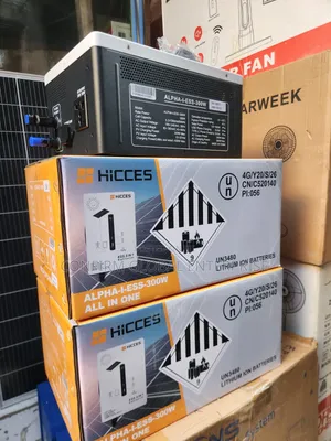 Brand New 1Kwh / 300w All in One Solar Generator With Solar Panel