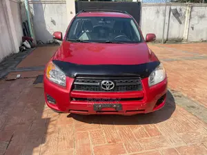 Toyota RAV4 2010 Red