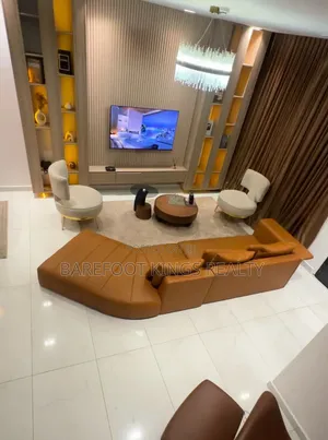 Luxury 2 BEDROOM Apartment