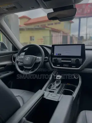 Toyota Grand Highlander XLE AWD 2024 Silver