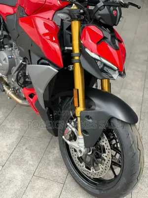New Ducati Streetfighter V4 2026 Red