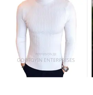 Men’s Cable Knit Turtleneck Sweater
