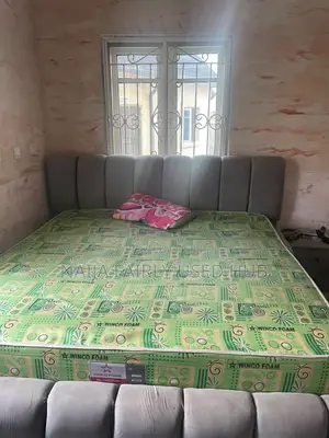 Mattress/Bedframe Side Table