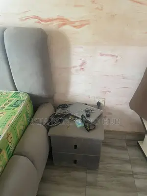 Mattress/Bedframe Side Table