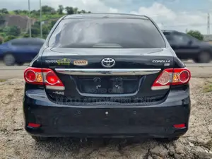 Toyota Corolla LE 4dr Sedan (1.8L 4cyl 4A) 2012 Black