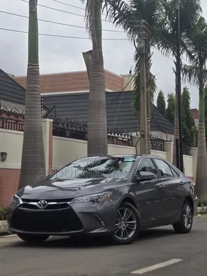 Toyota Camry 2016 Gray