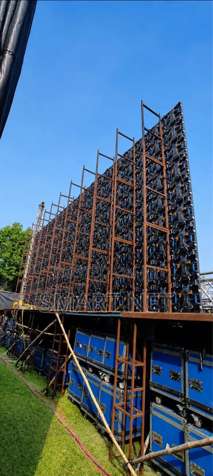 Outdoor LEDScreen Installations