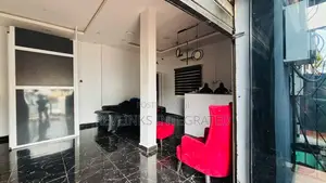 Spacious and Serviced Office Space With 24/7 Power
