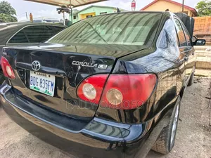 Toyota Corolla LE 2005 Black