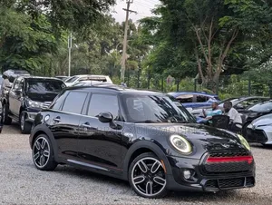Mini Cooper 2018 Black