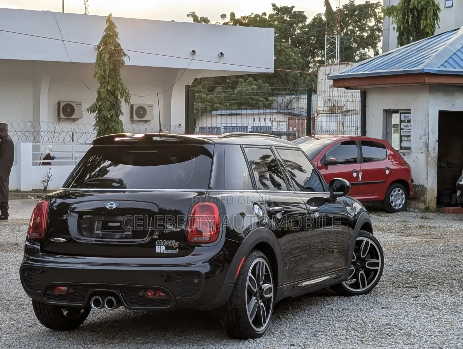 Mini Cooper 2018 Black