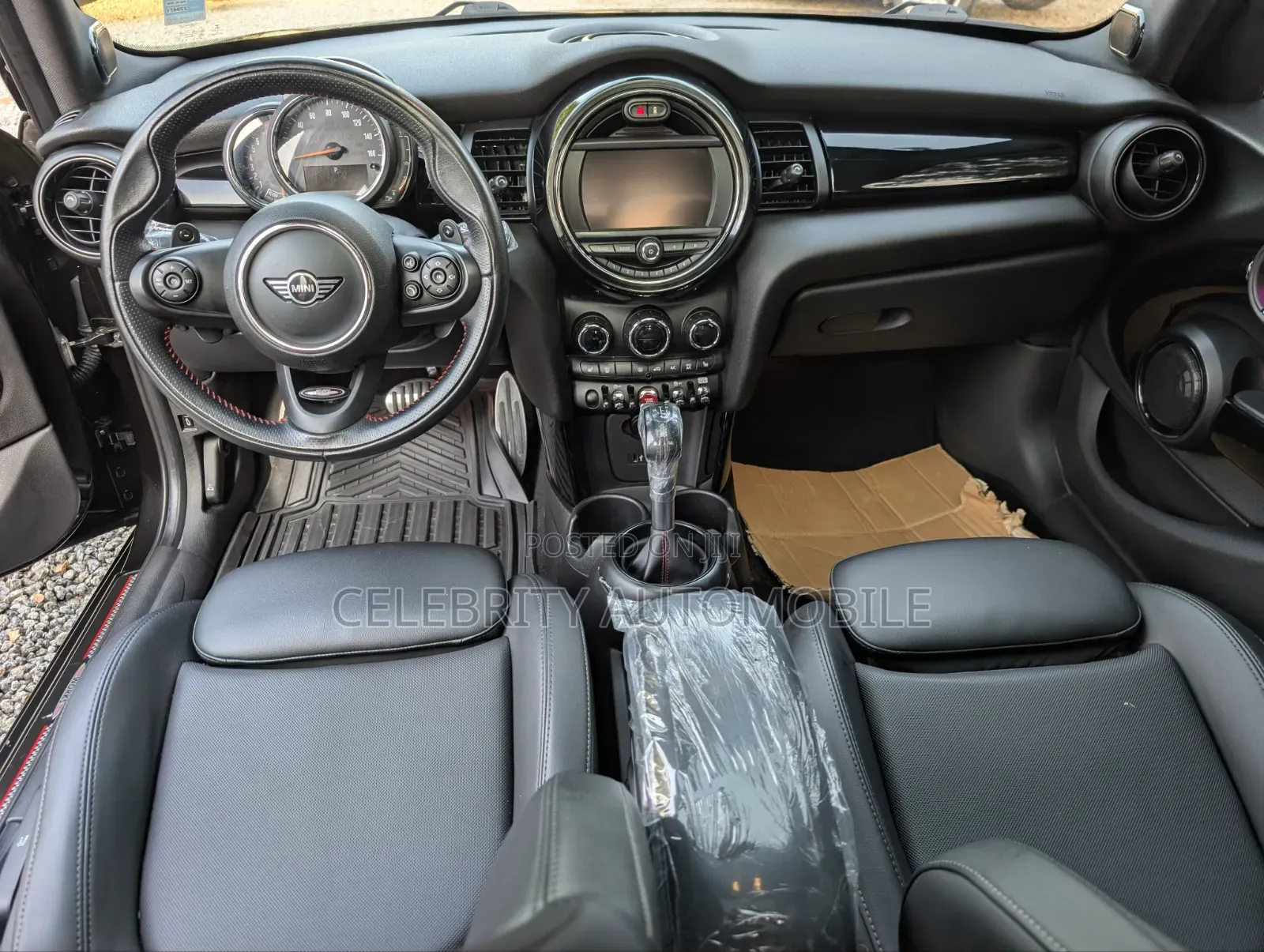 Mini Cooper 2018 Black