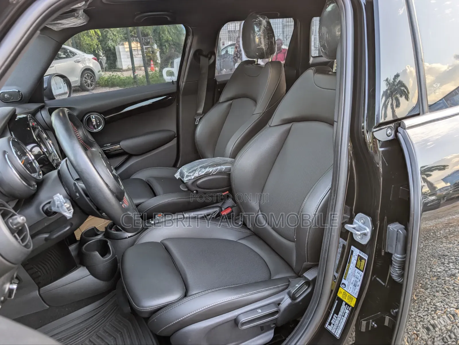 Mini Cooper 2018 Black