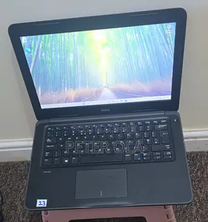 Laptop Dell Latitude 13 3380 4GB Intel Core i3 SSD 128GB