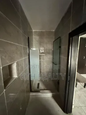 2bdrm Apartment in Chevron, Lekki Phase 2 for rent