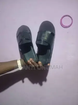 Half Men Shoe Size 42