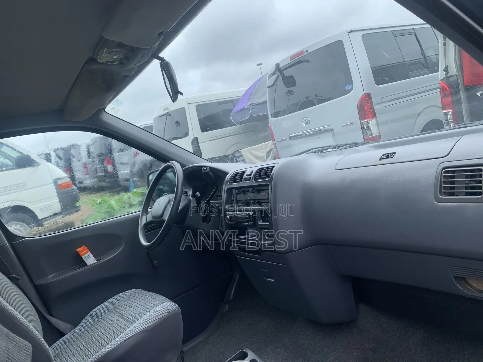 Toyota HiAce 2005 Green