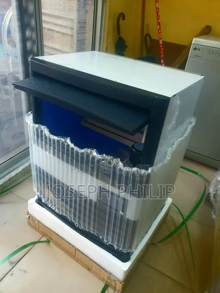 Ice Cube Machine