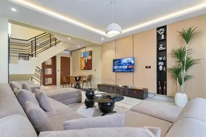 Furnished 2bdrm Maisonette in Richmond Pearl, Lekki Phase 1 for rent