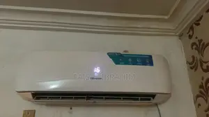 Hisense Neatly Used 1Hp Air Conditioner With Full Kit
