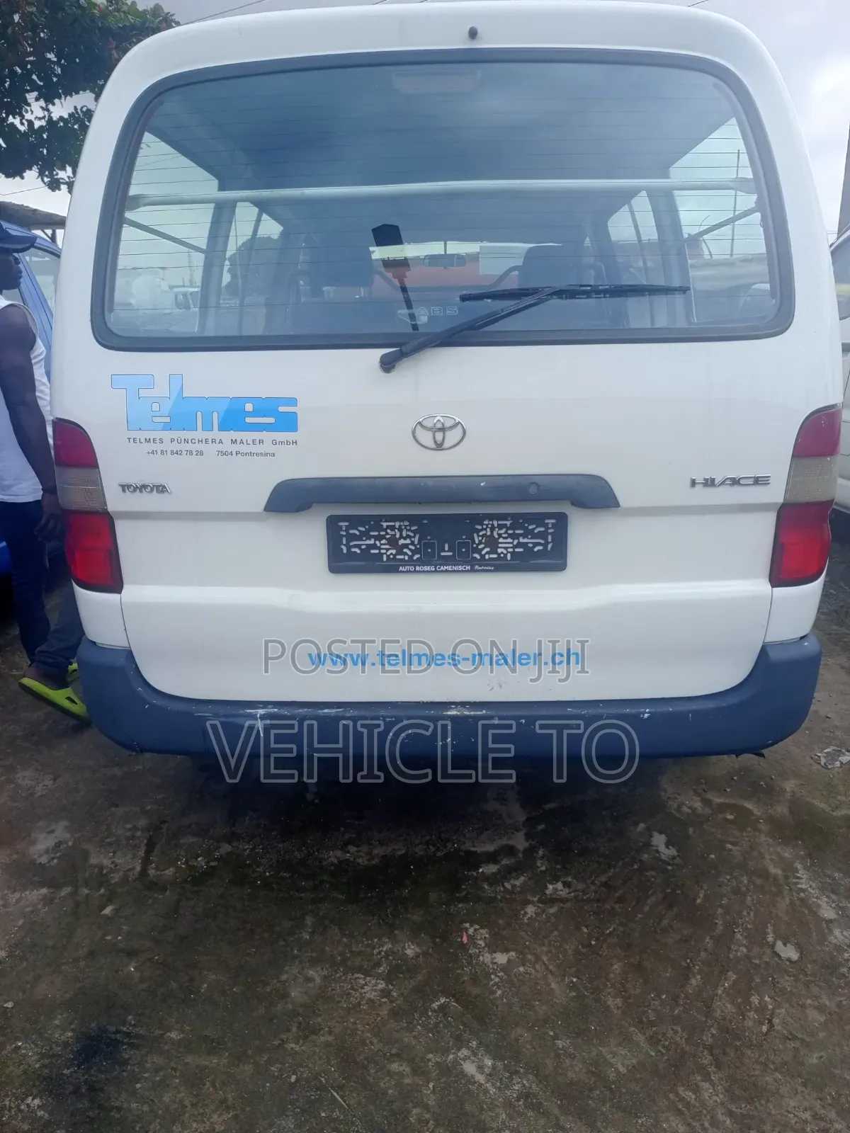 Toyota HiAce 2003 White