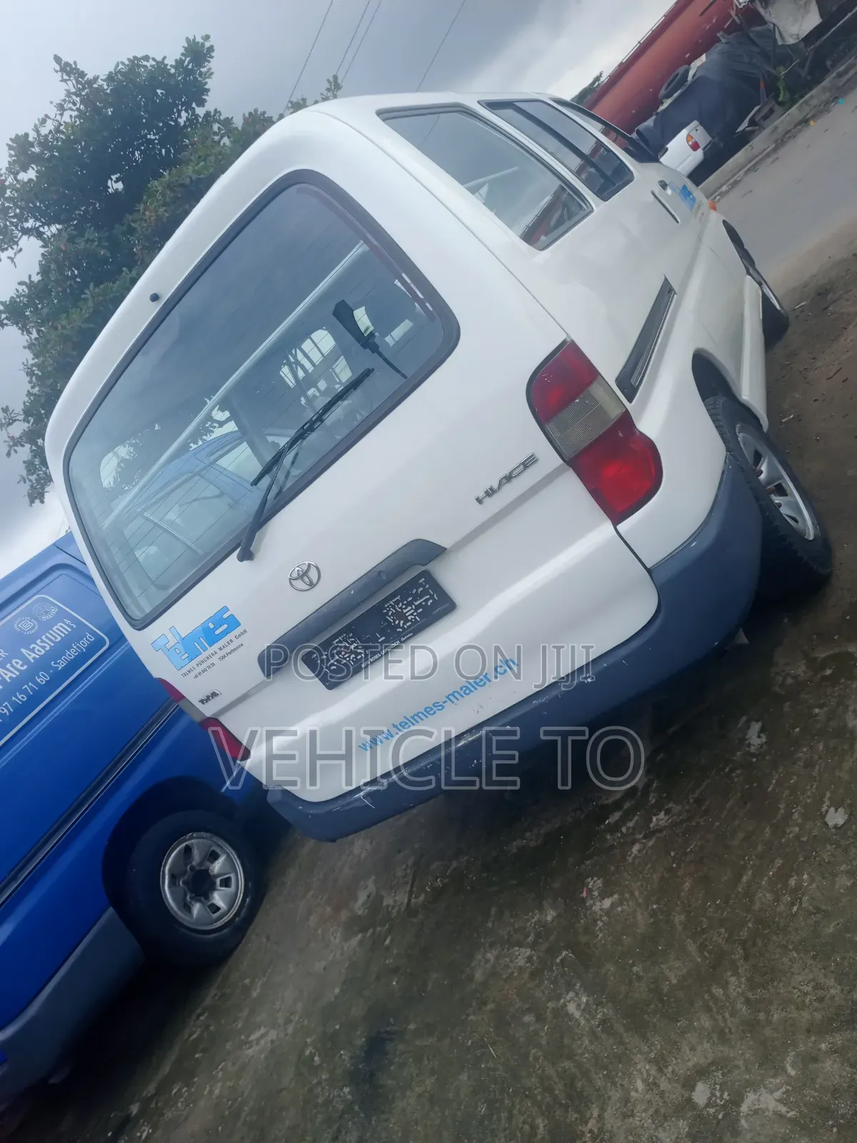 Toyota HiAce 2003 White