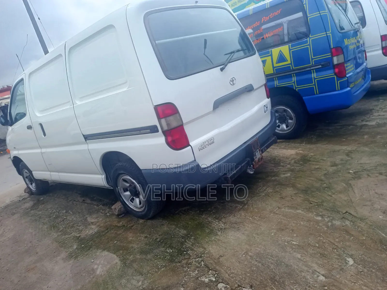 Toyota HiAce 2002 White